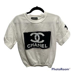 WHITE CHANEL PATCHED CROPPED SWEATSHIRT (MEDIUM)